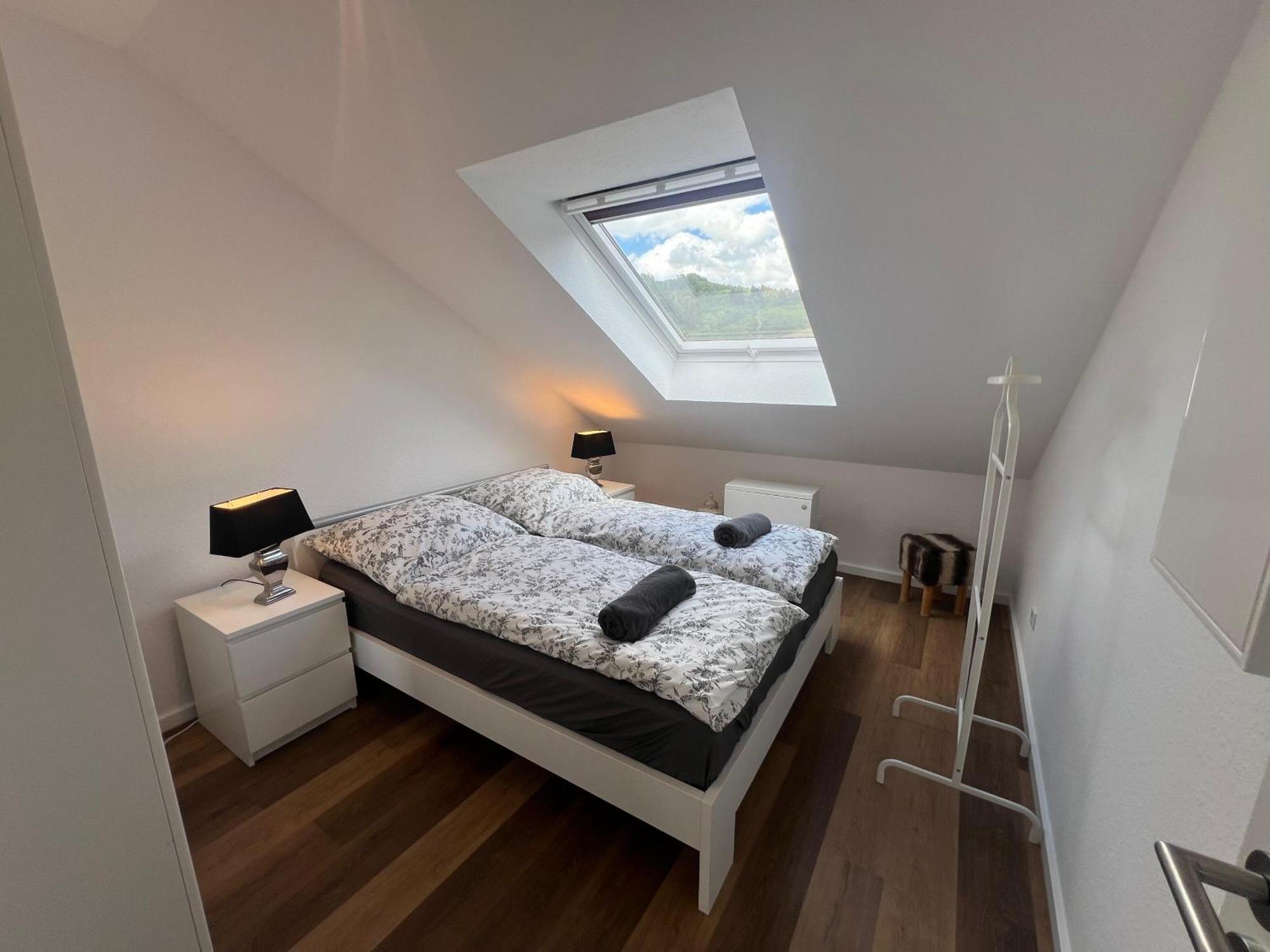 Gemuetliche 3-Zimmer-Wohnung Mit Panoramablick Und Kostenlosem Ueberdachten Parkplatz Winterberg Exterior photo